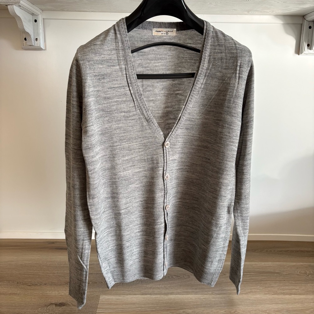 Stylish Gray Men's Cardigan Sweater